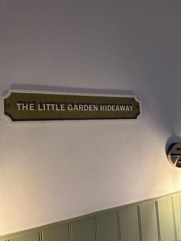 The Little Garden Hideaway With Stunning Sea Views And Garden Holyhead Exterior foto